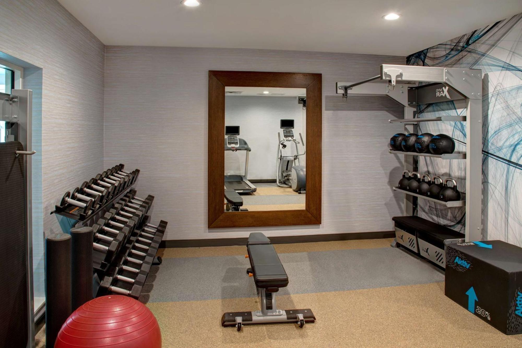 Hilton Garden Inn Kansas City/Kansas Extérieur photo